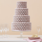 How to pick your perfect wedding cake
