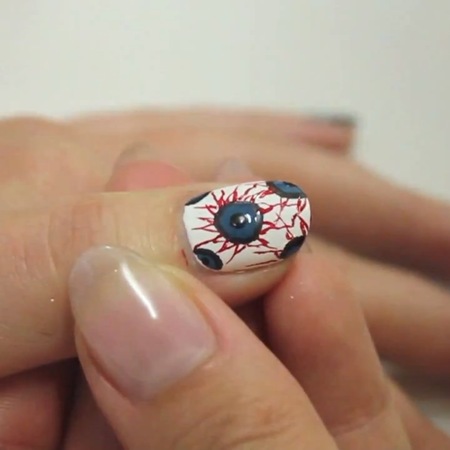 Halloween nails Illamasqua