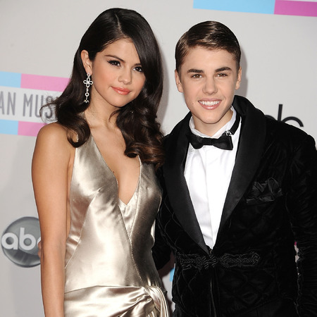 Justin Bieber and Selena Gomez at AMAs 2011