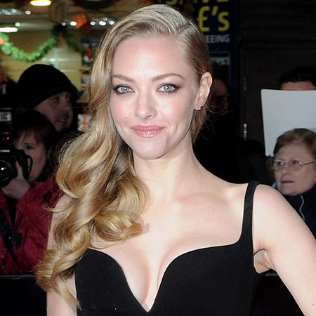 Amanda Seyfried takes the plunge in Balenciaga at Les Misérables premiere