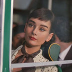 Audrey Hepburn features in new Galaxy ad!