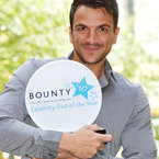Peter Andre named Celebrity Dad Of The Year 2010