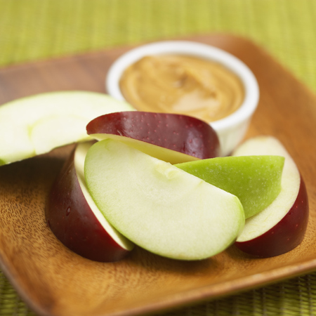 Apple slices with peanut butter