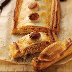 How to video: Salmon En Croute 