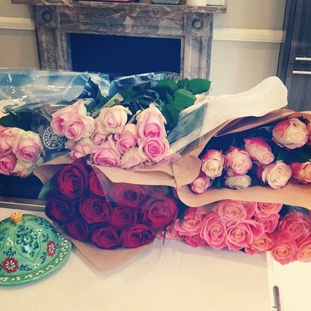 Kelly Brook visits Columbia Road flower market, London