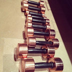 Jessie J works out with rose gold dumbbells 