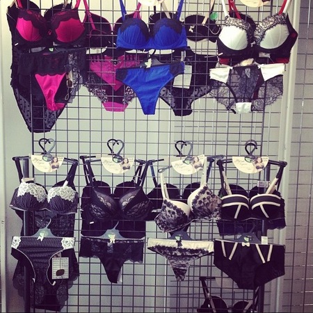 Kelly Brook posts first look New Look lingerie