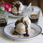 Chocolate walnut meringues with coffee cream