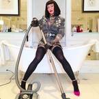 Madonna's vacuum cleaner snap causes sale spike