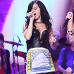 Katy Perry performs with the Rolling Stones in Las Vegas