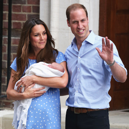 Kate Middleton and Prince William leave hospital with Prince of Cambridge