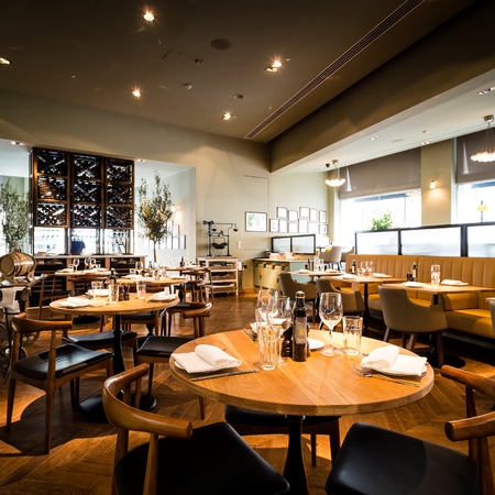 Tozi, London