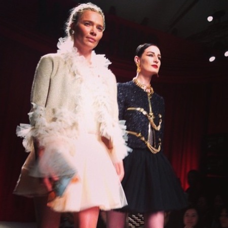 Jodie Kidd and Erin O'Connor on the runway at Moschino SS14