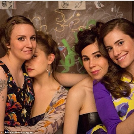 lena dunham - girls - season 3 - instagram - handbag