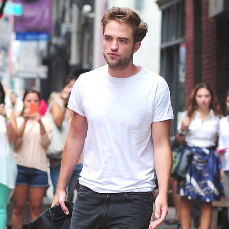 Hot celebrity men in white t-shirts