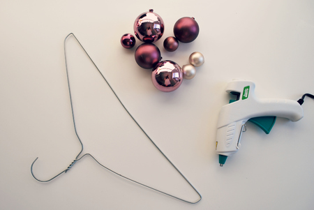 DIY: How to make your own Christmas wreath