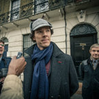 sherlock and watson - bbc sherlock - series 3 - sherlock lives - benedict cumberbatch worried - handbag.com