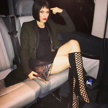 jessie j at brits are coming 2014 nominations - stella mccartney clutch bag - jessie j new hair - celebrity wigs - handbag.com