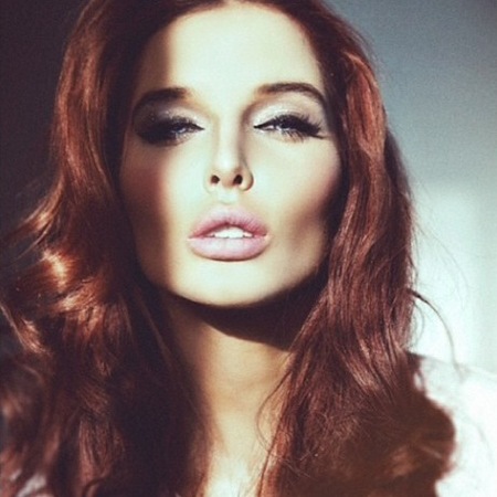 helen flanagan red hair and weird face for the sun page 3 - helen flanagan in lingerie - newspaper glamour model - handbag.com