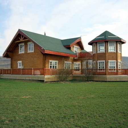 Float around in the Observation Deck like Sandra Bullock in Gravity_sandra bullock_george clooney_oscars_golden circle viking villa_south iceland_celeb_travel_news_handbag.com