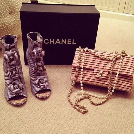 rosie huntington whiteley chanel handbag - matching chanel handbag and shoes - celebrity designer handbags and acessories - handbag.com