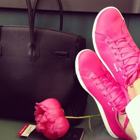Celebrities handbags carrying Hermes