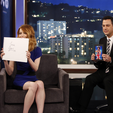 Emma Stone - Jimmy Kimmel live - spice girls fan - day bag - celeb news - handbag.com