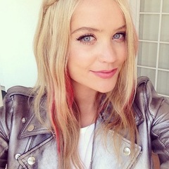 Laura Whitmore - coachella beauty - pink hair - instagram - handbag.com