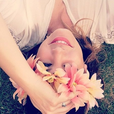 Kelly Brook flower head garland - coachella festival fashion - festival fashion - celebrity style - handbag.com