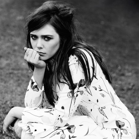 elizabeth olsen - marie claire interview - on mary kate and her engagement - day bag - handbag.com