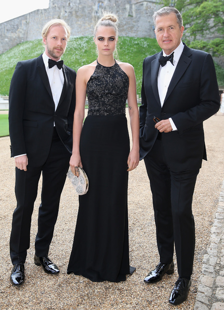 cara delevingne-black dress-sequin-glitter-halterneck-mario testino-prince william-the royal marsden hospital-charity dinner party-2014-handbag.com