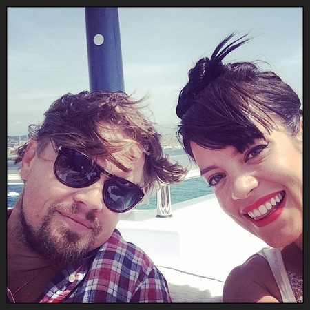 lily allen leonardo dicaprio cannes selfie - lily allen is addicted to celeb seflies - day bag - handbag