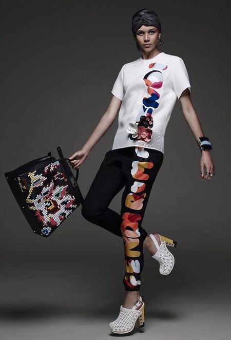fendi resort collection 2015 - bright sporty printed handbags - Fendi Resort collection 2015 handbags go printed - shopping news - shopping bag - handbag.com